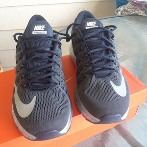 Air Max new size 10
